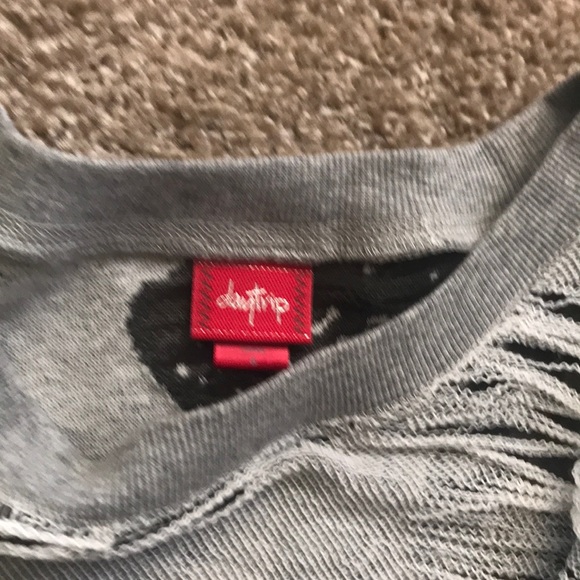 Ladies sweat shirt with holes in them like new - Picture 2 of 3